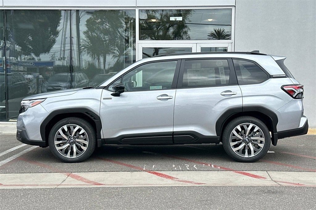 New 2025 Subaru Forester Touring image 8