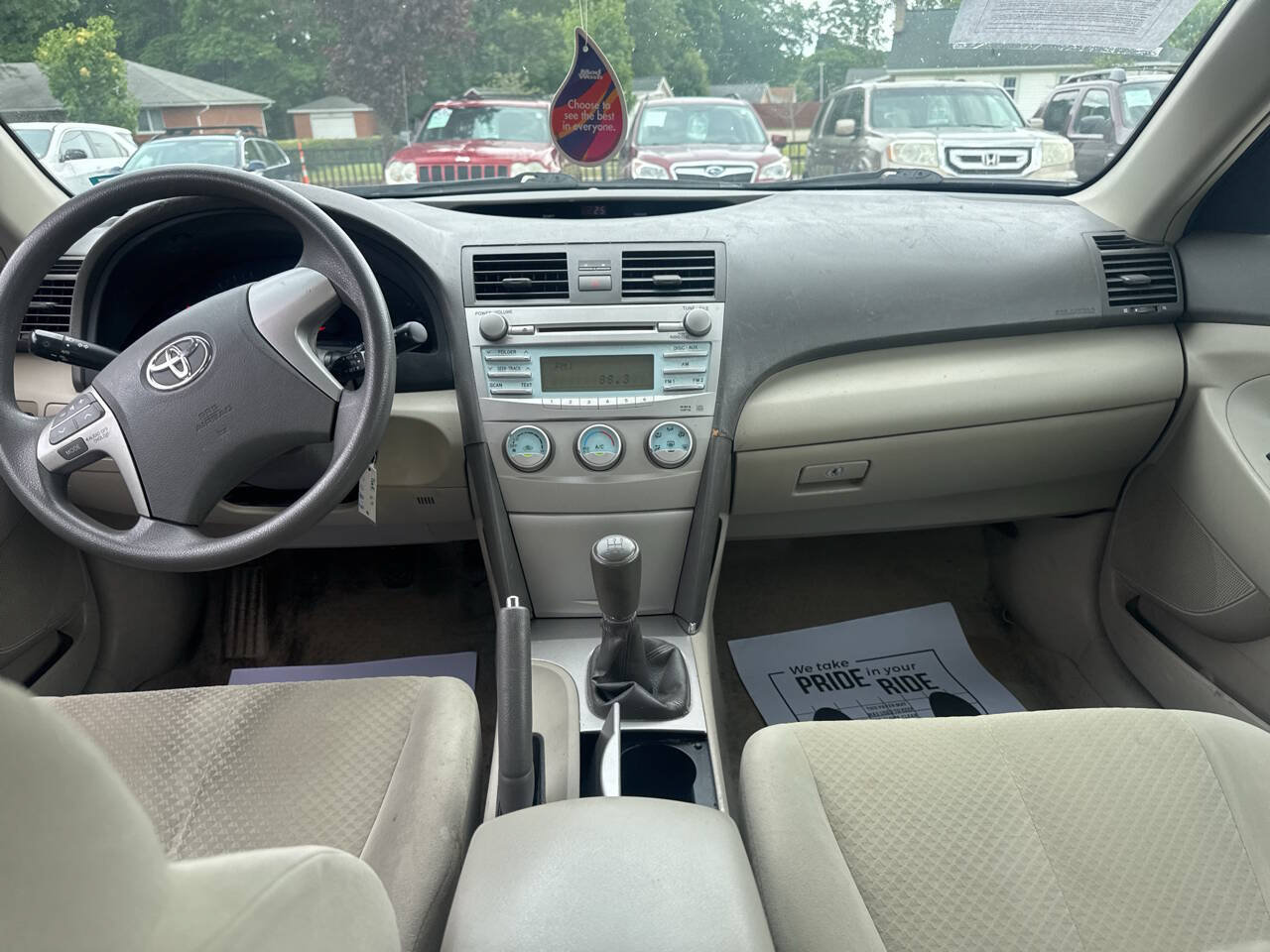 Used 2009 Toyota Camry LE FWD image 7