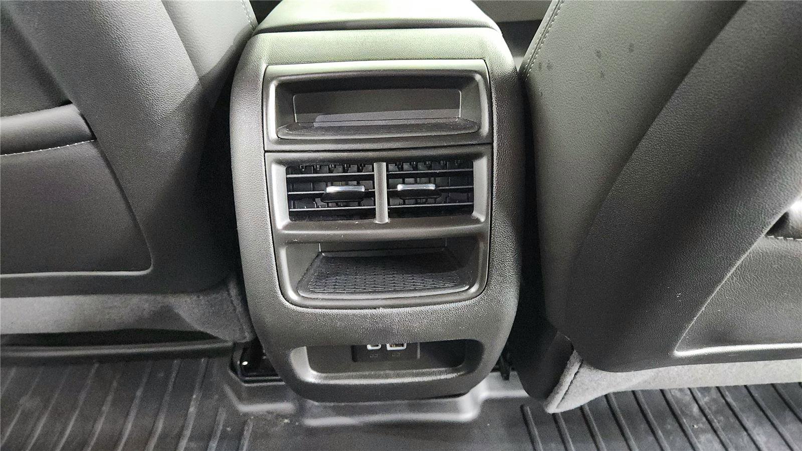 Used 2023 Cadillac XT5 Luxury image 21