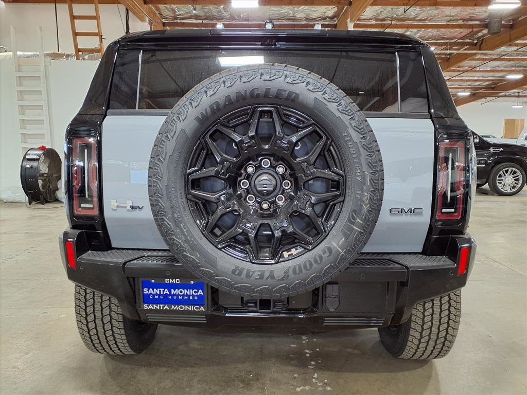 New 2026 GMC Hummer EV SUV image 9