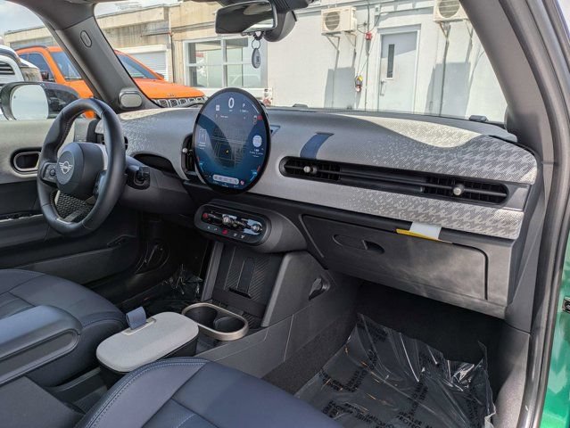 Used 2025 MINI Cooper S FWD image 14