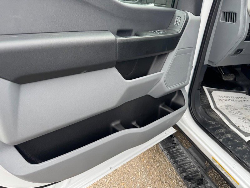 New 2026 Ford F550 XL 4WD Reg Cab CA image 8