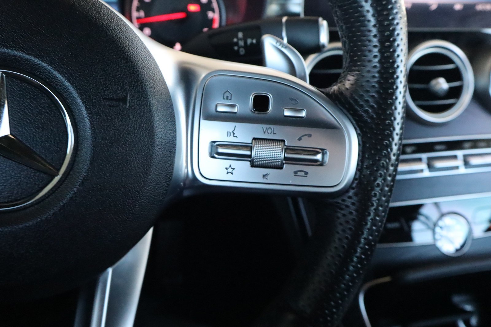 Used 2020 Mercedes-Benz C 63 AMG Cabriolet image 27