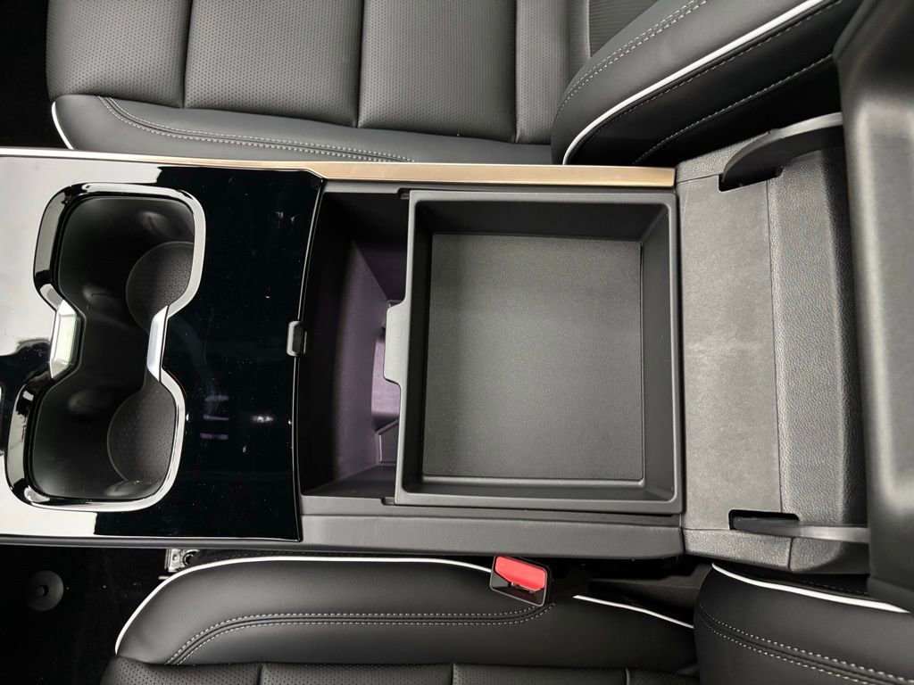 New 2026 Buick Enclave Avenir image 34