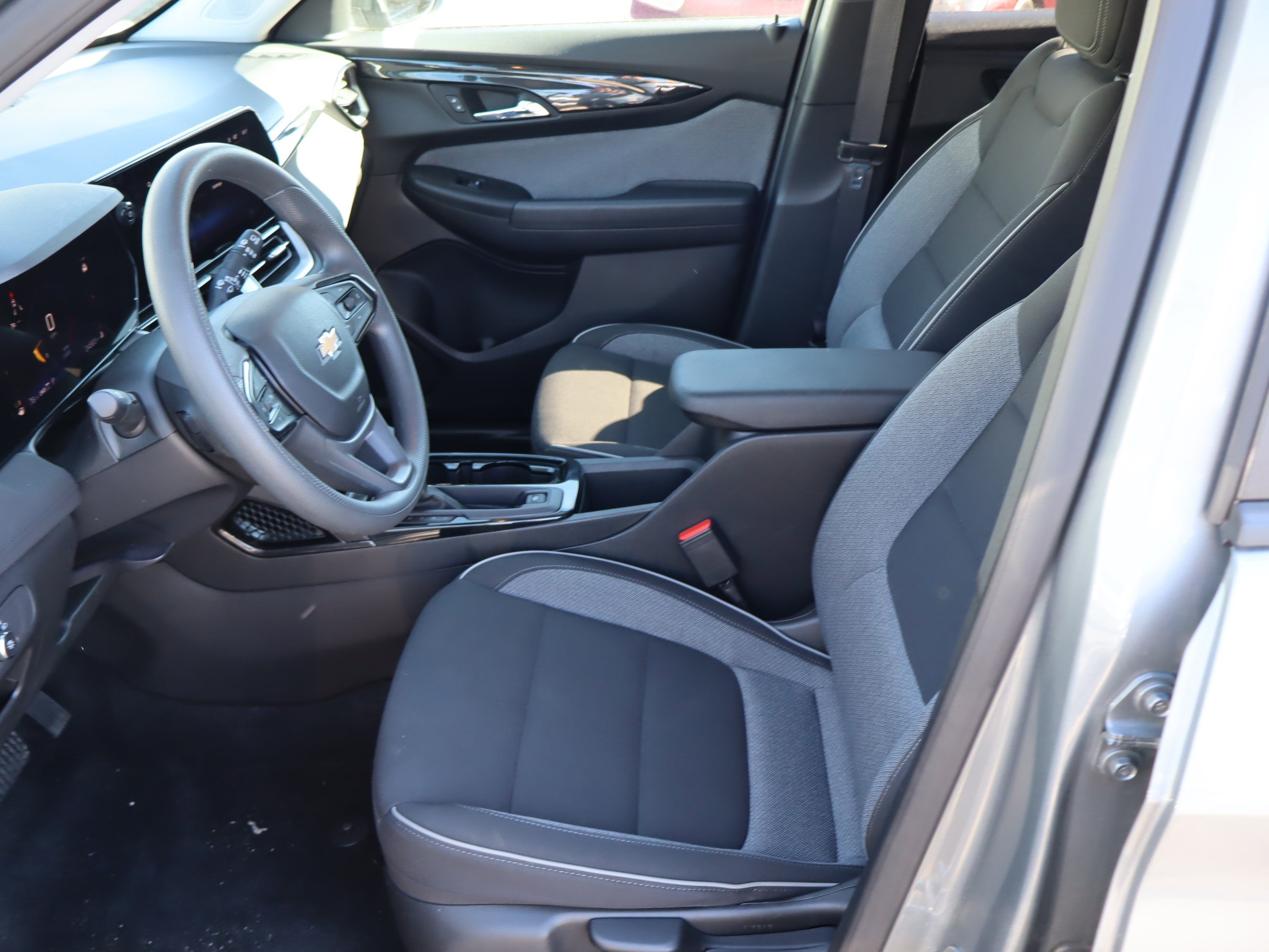 Certified 2025 Chevrolet TrailBlazer LT AWD/4WD image 16