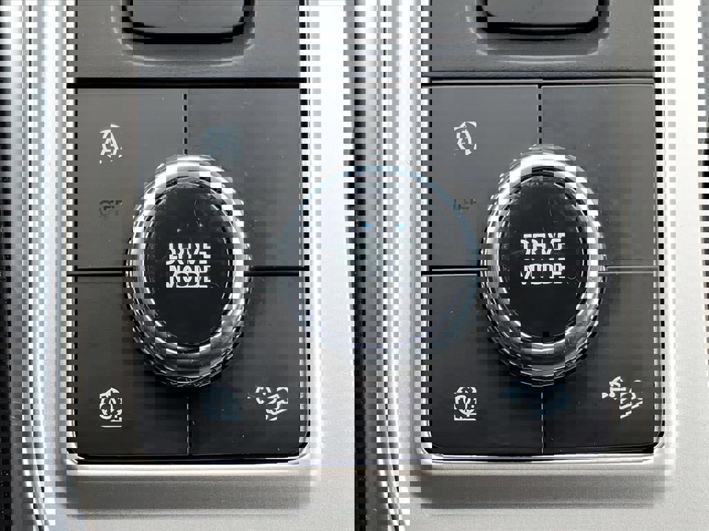 Certified 2023 Ford Explorer XLT w/ Equipment Group 202A image 20