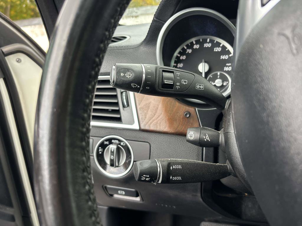 Used 2015 Mercedes-Benz GL 550 4MATIC image 20