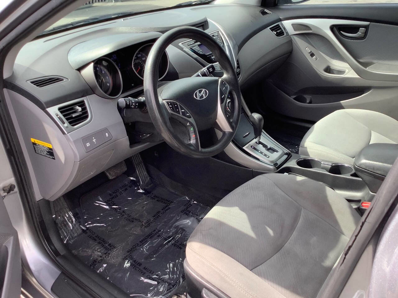 Used 2013 Hyundai Elantra GLS w/ Preferred Pkg FWD image 26