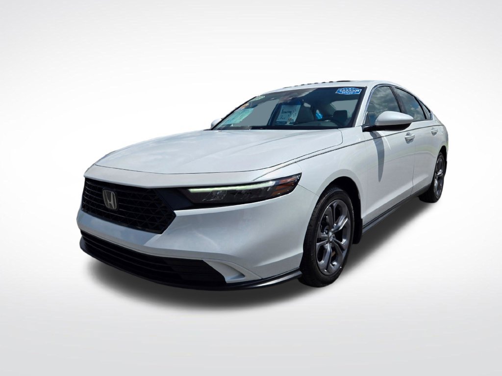 Used 2023 Honda Accord EX image 3