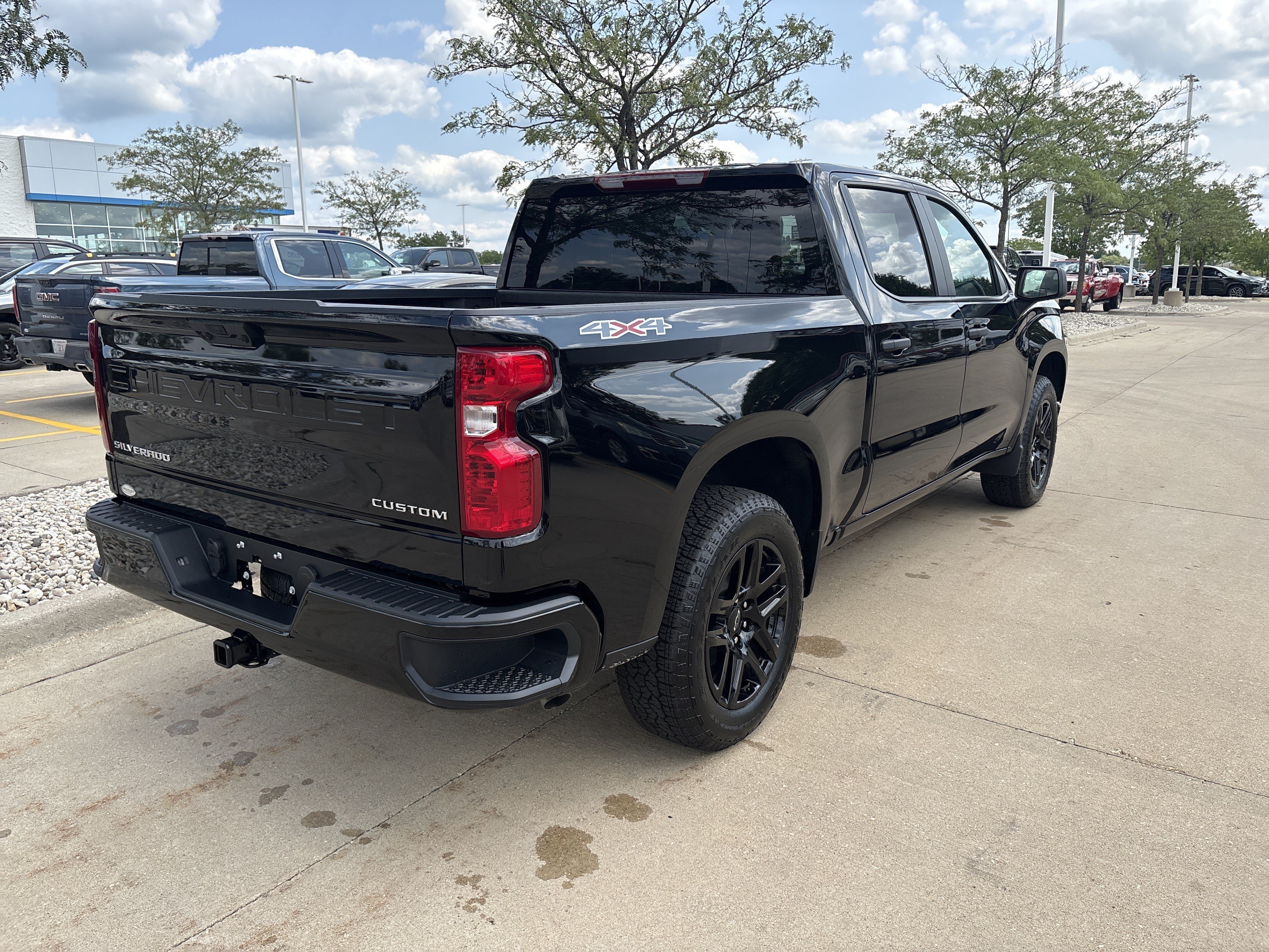 New 2026 Chevrolet Silverado 1500 Custom w/ Turbomax Blackout Package AWD/4WD image 14