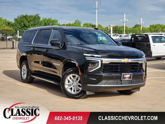 Used 2025 Chevrolet Suburban LS image 1