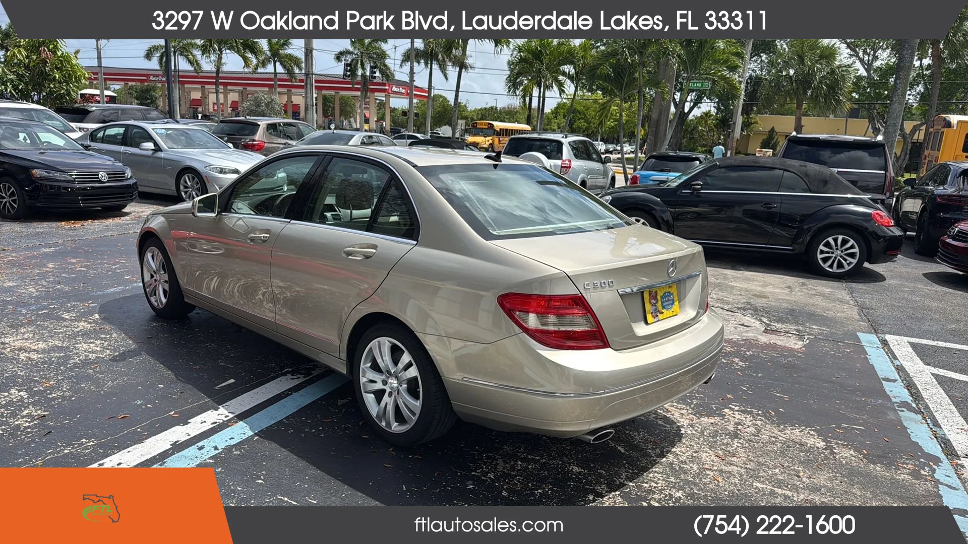 Used 2011 Mercedes-Benz C 300 Sedan image 8