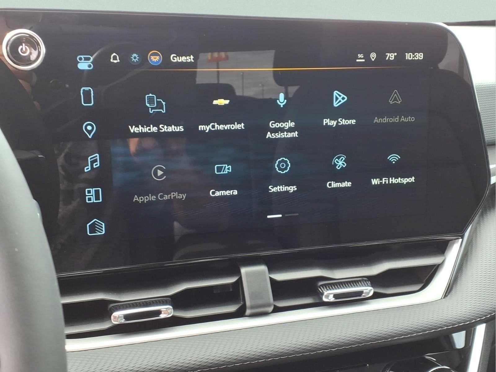New 2027 Chevrolet Equinox LT w/ Convenience Package II FWD image 8