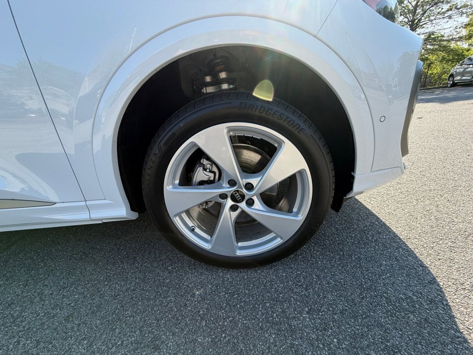 New 2026 Audi Q5 Premium Plus AWD/4WD image 25