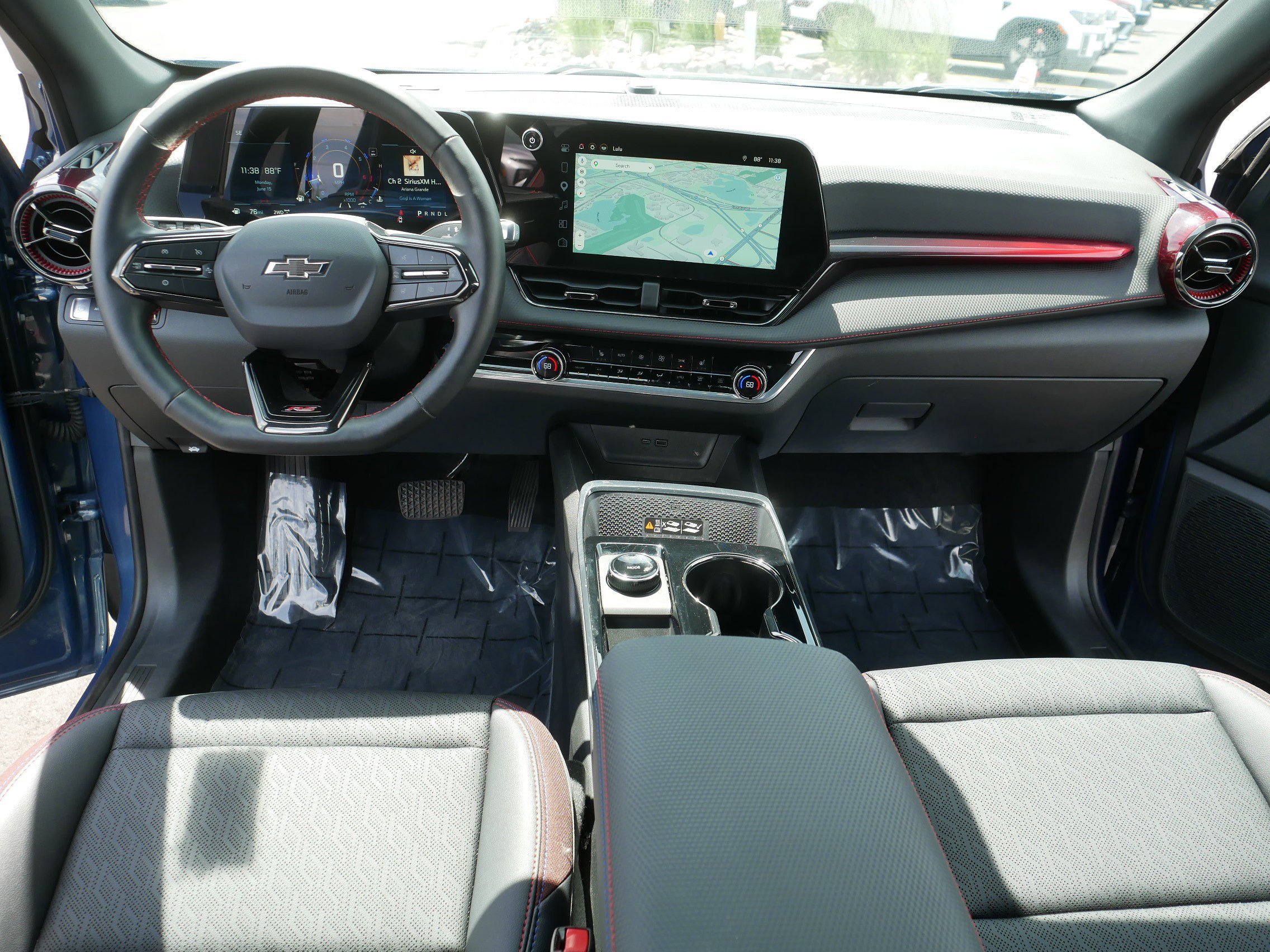 Used 2026 Chevrolet Equinox RS w/ Safety and Technology Package AWD/4WD image 21