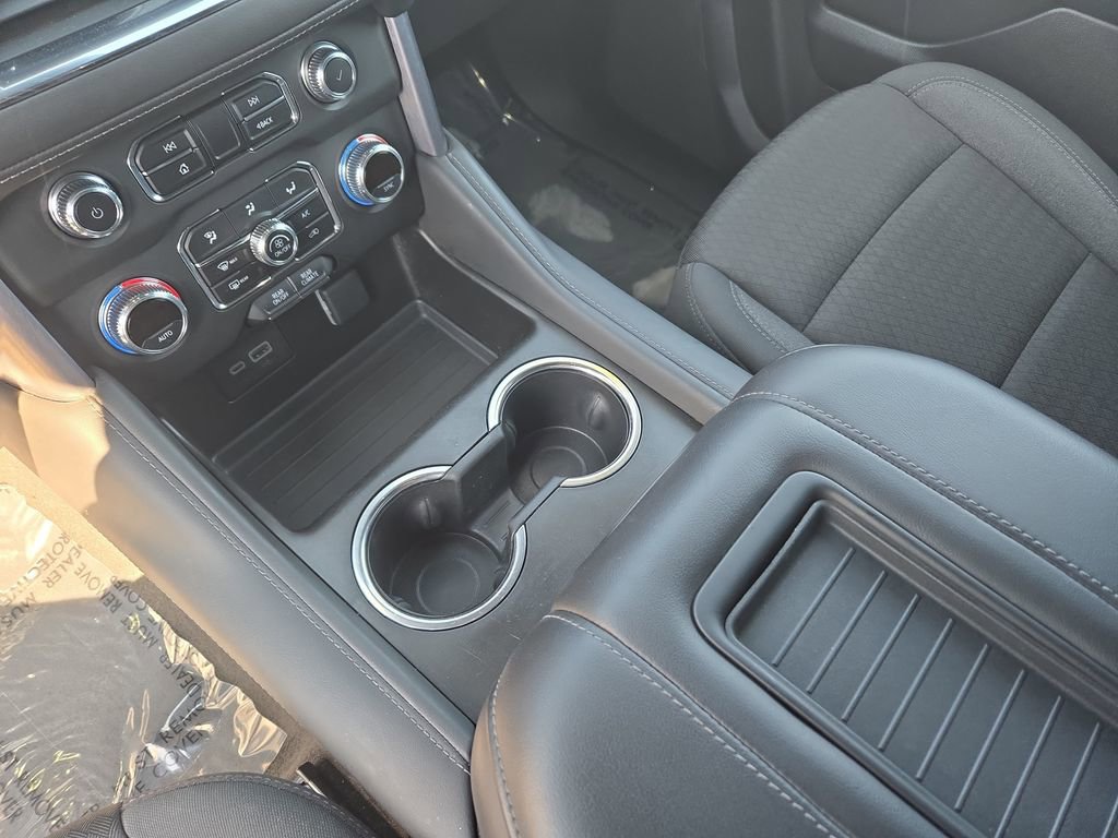 Used 2024 GMC Yukon SLE AWD/4WD image 27