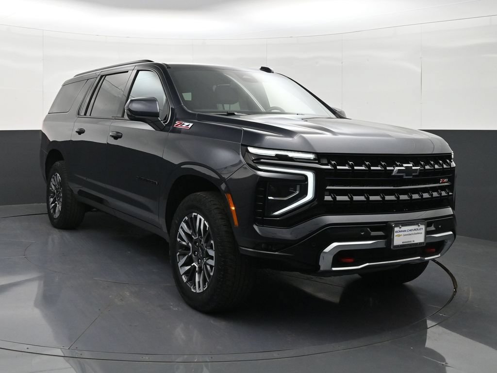 Used 2025 Chevrolet Suburban Z71 AWD/4WD image 7