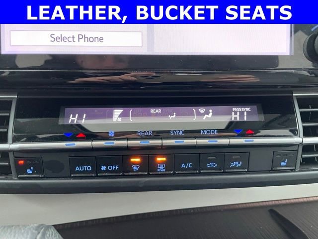 Used 2024 Toyota Sienna XLE image 21