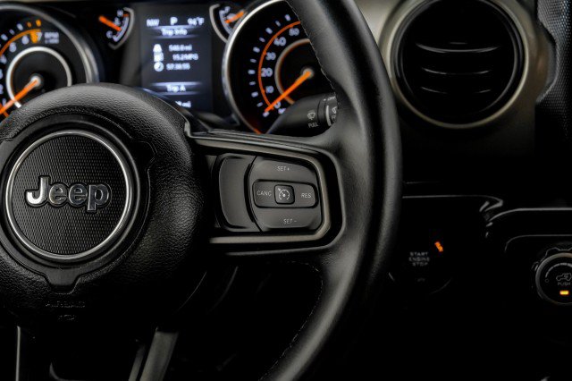 Used 2018 Jeep Wrangler Unlimited Sport S AWD/4WD image 16