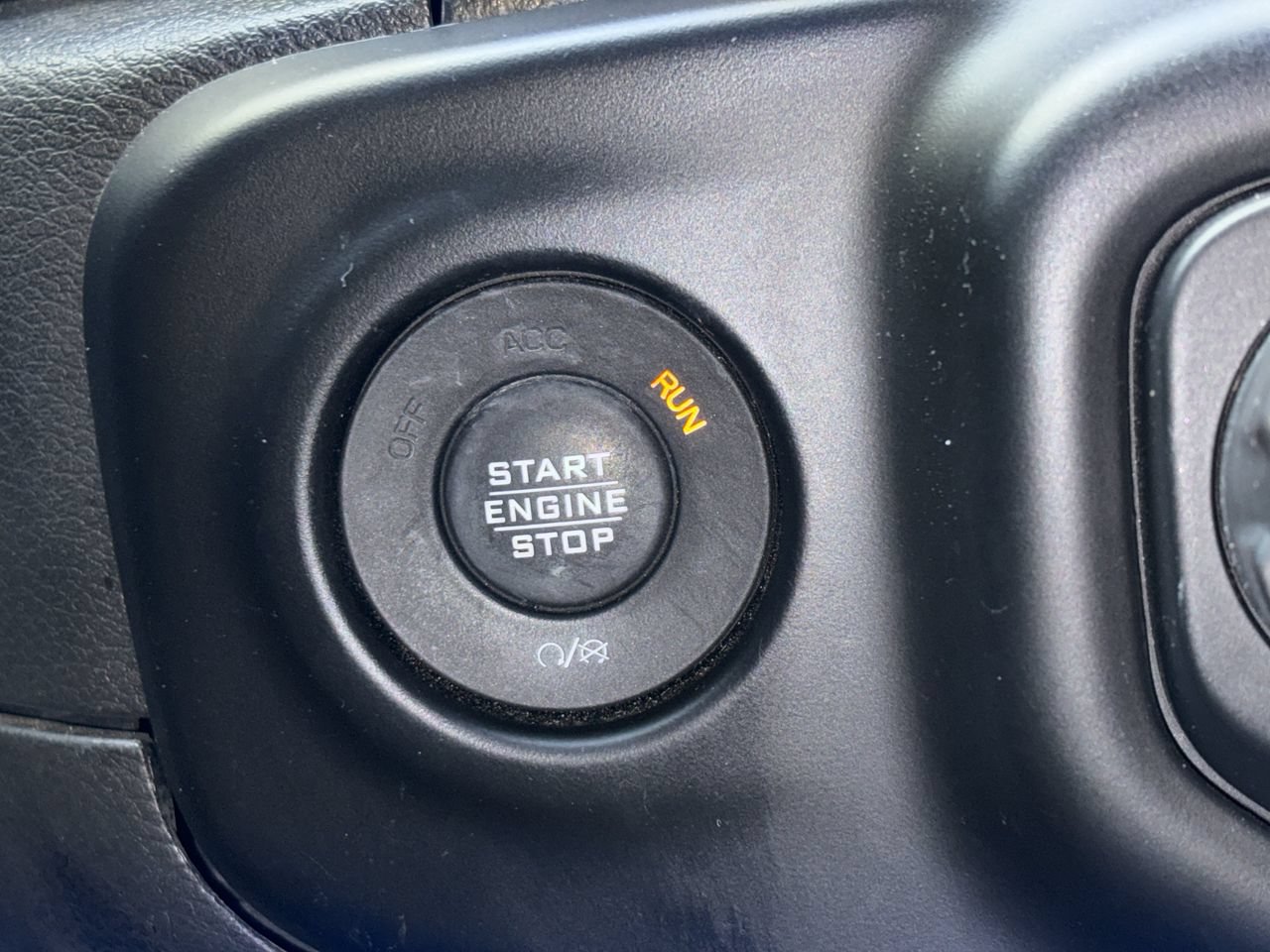 Used 2019 Jeep Wrangler Unlimited Sport S AWD/4WD image 6