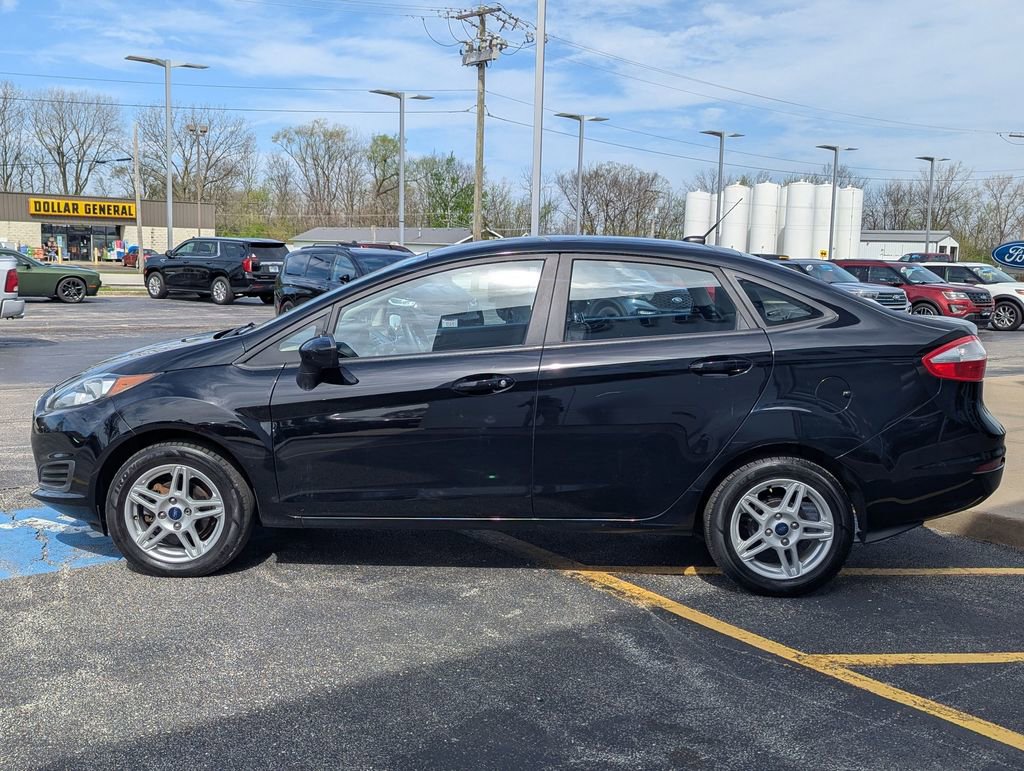 Used 2017 Ford Fiesta SE FWD image 6