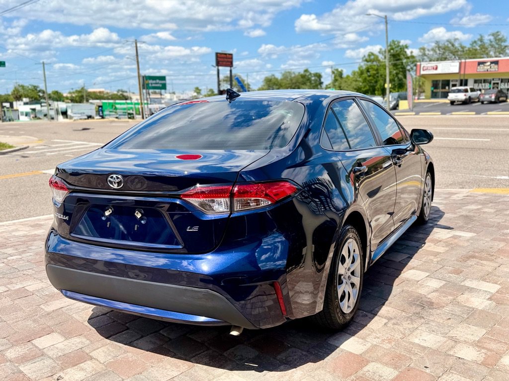 Used 2022 Toyota Corolla LE FWD image 9