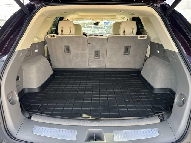 Used 2018 Cadillac XT5 Luxury w/ Driver Awareness Package image 11