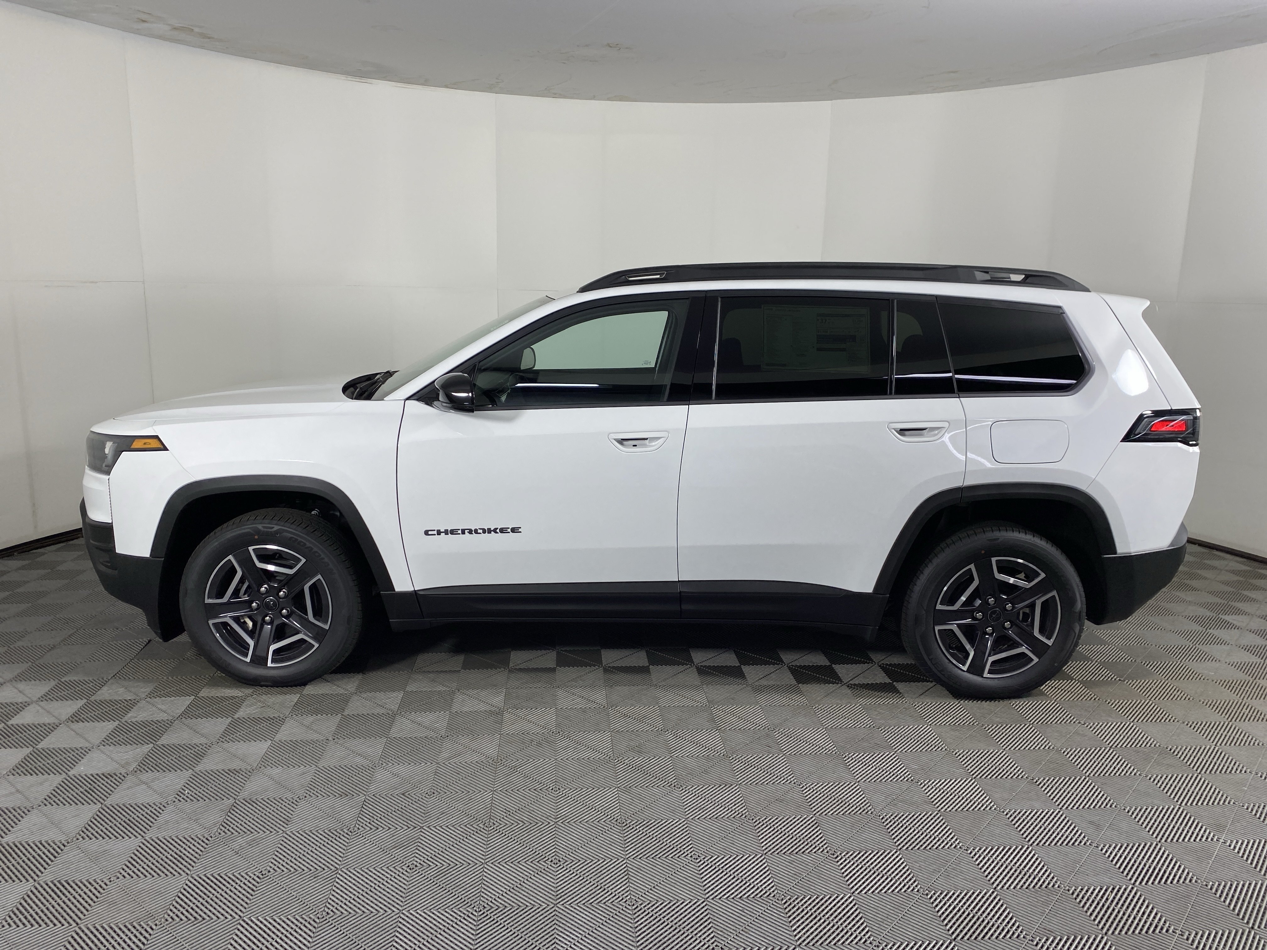 New 2026 Jeep Cherokee Limited AWD/4WD image 10