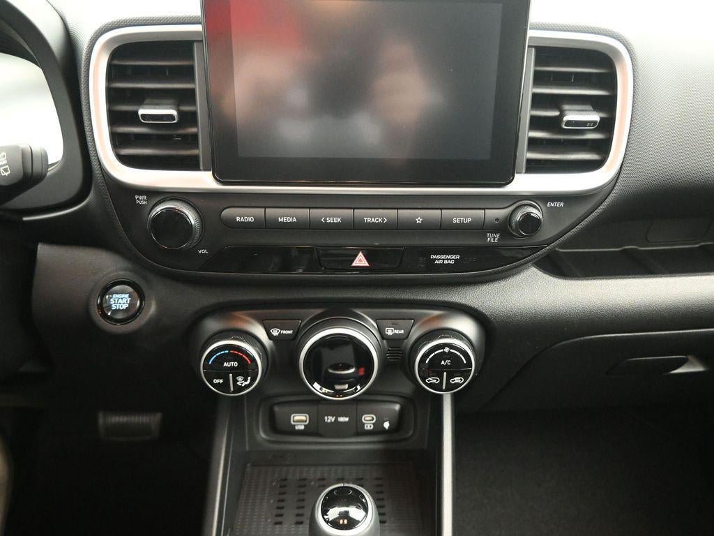 New 2026 Hyundai Venue SEL FWD image 18