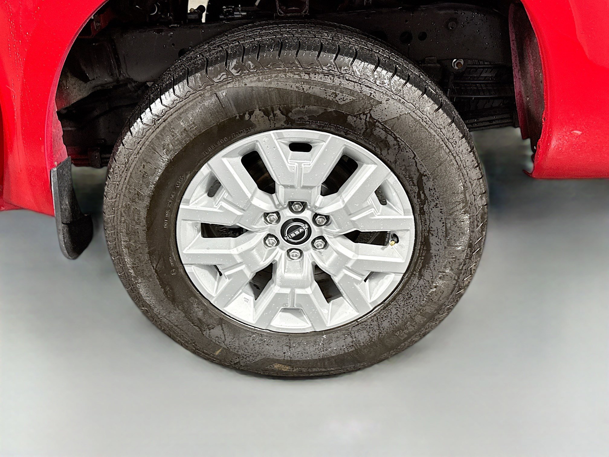 Used 2022 Nissan Frontier SV image 37