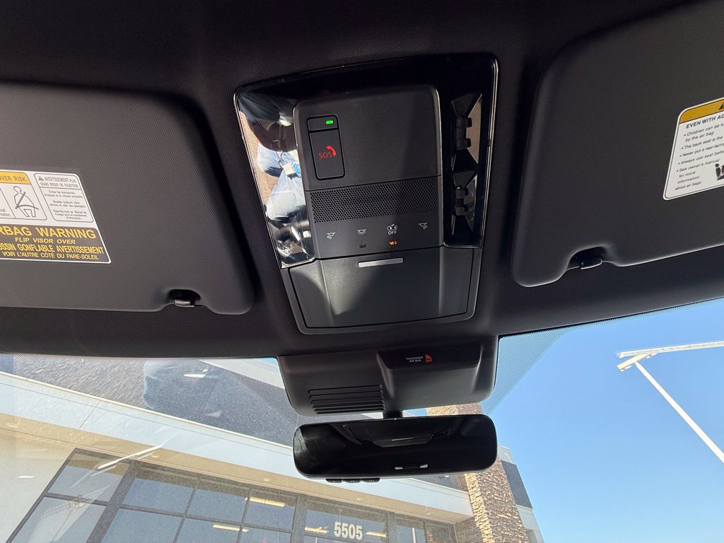 New 2026 Mitsubishi Outlander LE FWD image 32
