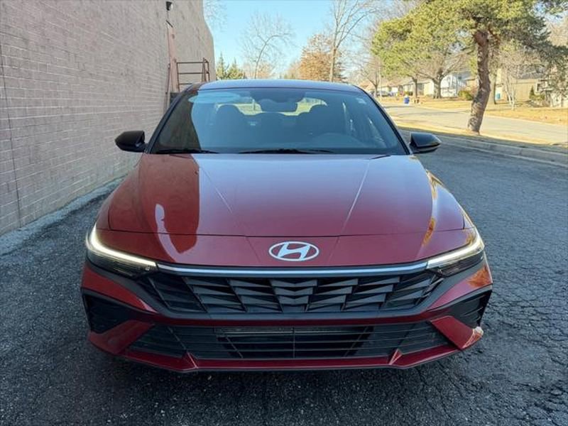 New 2025 Hyundai Elantra Sport FWD image 8