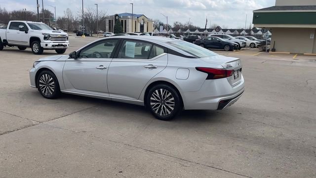 Used 2024 Nissan Altima 2.5 SV FWD image 6