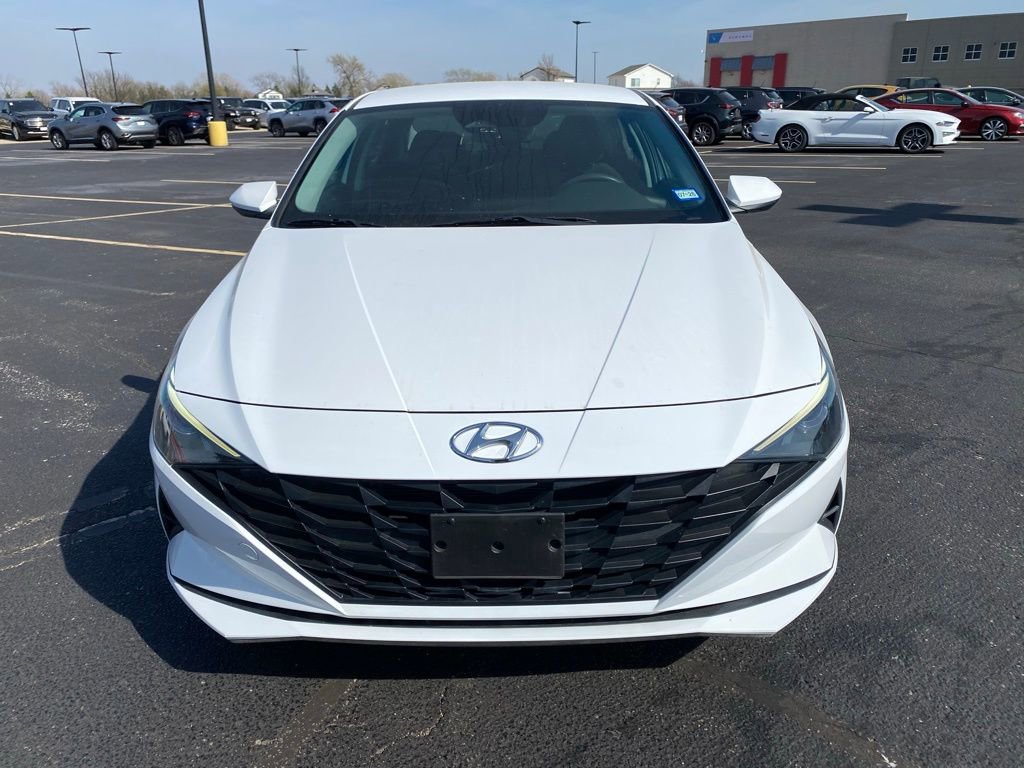 Used 2022 Hyundai Elantra Blue image 4