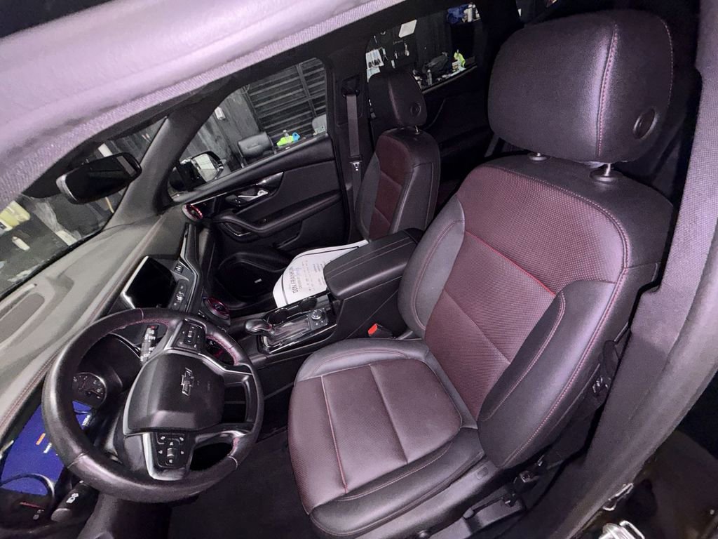 Used 2022 Chevrolet Blazer RS w/ Enhanced Convenience Package image 11