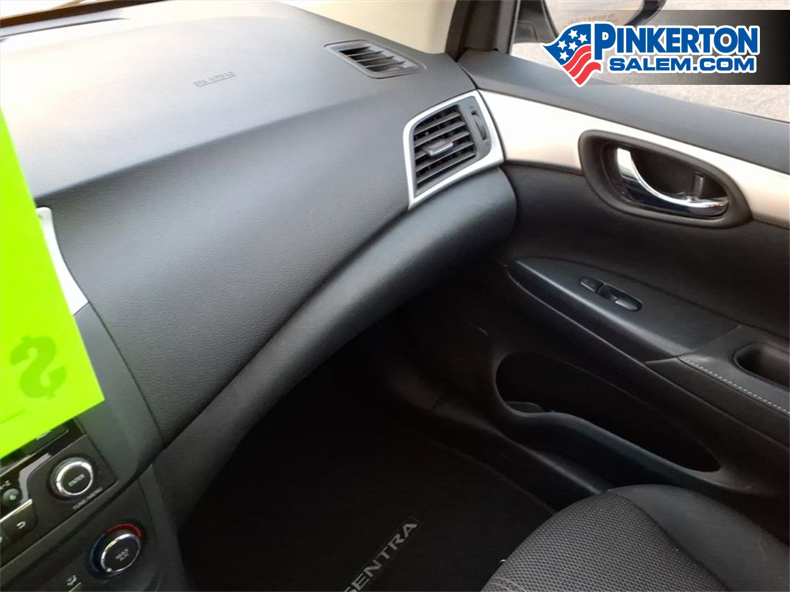 Used 2016 Nissan Sentra S image 27