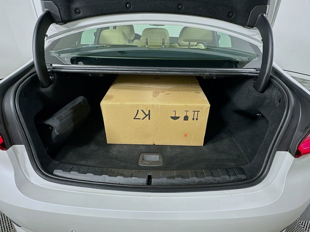 Used 2021 BMW 330e w/ Premium Package image 27