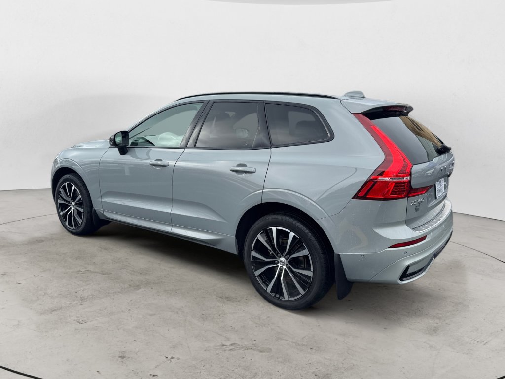 Certified 2024 Volvo XC60 B5 Plus w/ Protection Package Premier AWD/4WD image 4