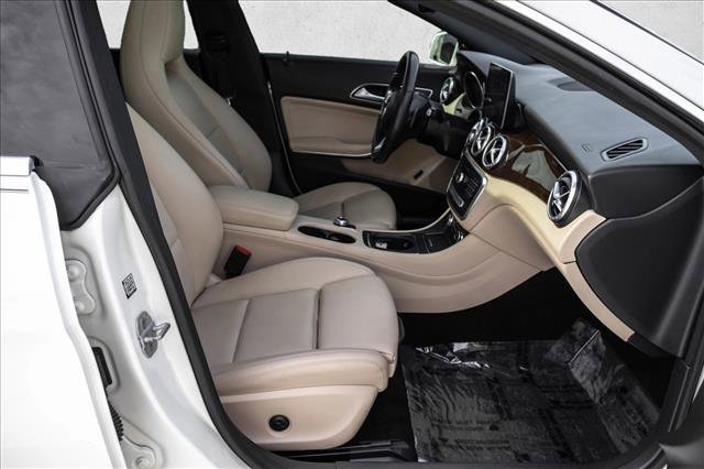 Used 2018 Mercedes-Benz CLA 250 4MATIC image 26