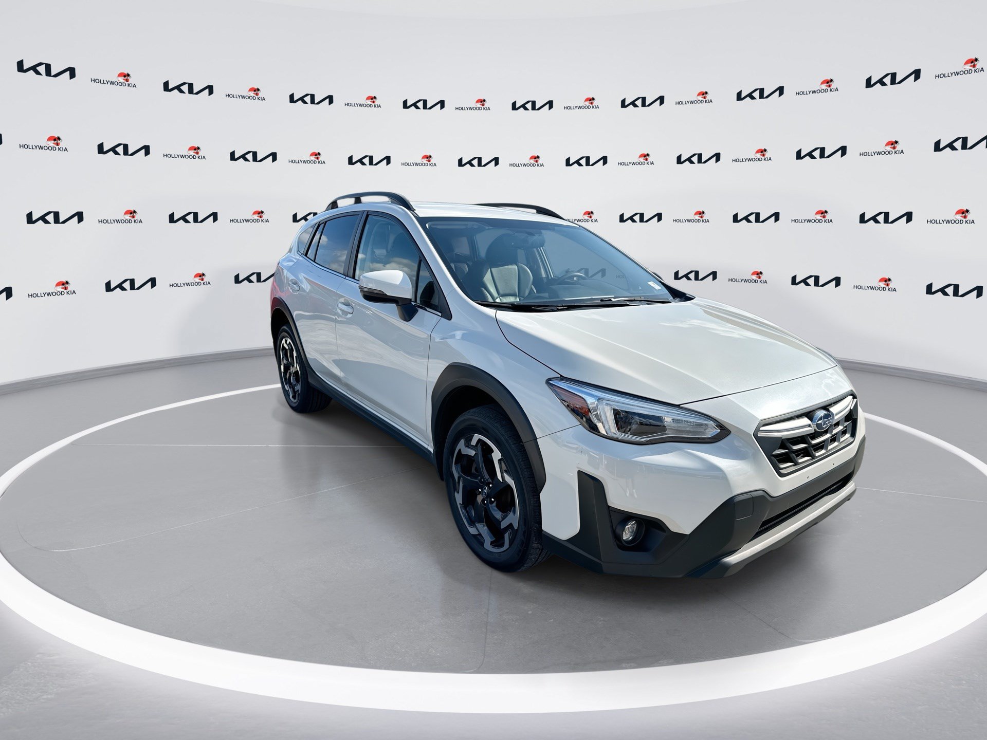 Used 2023 Subaru Crosstrek 2.5i Limited AWD/4WD image 2