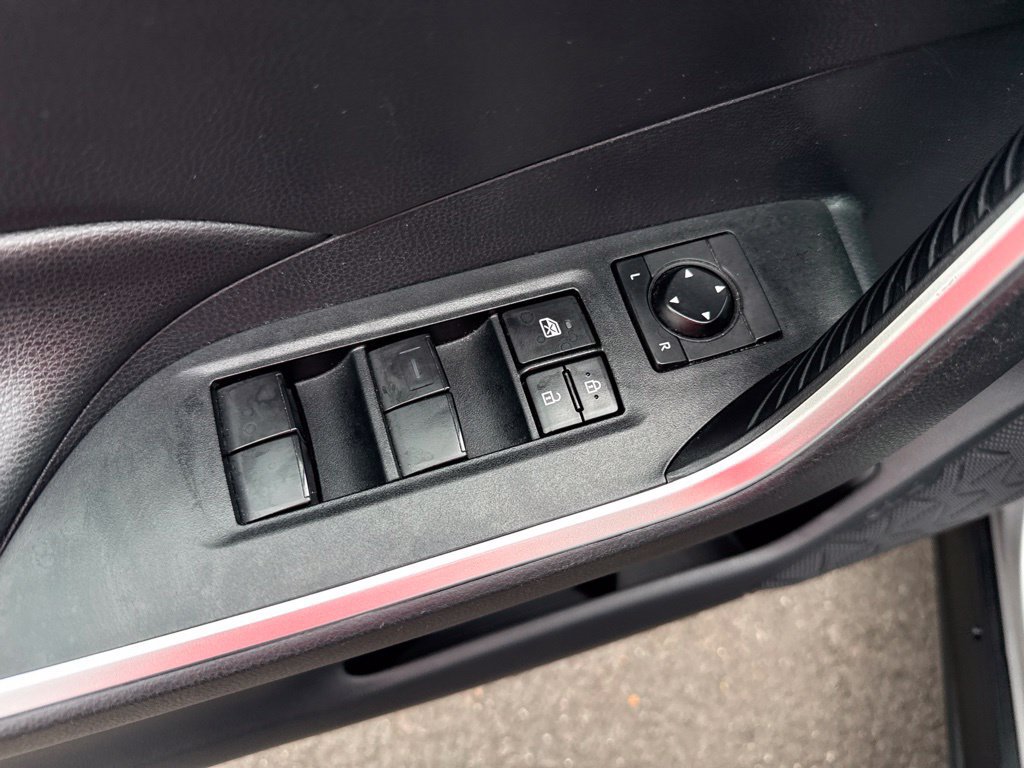 Used 2019 Toyota RAV4 LE w/ All Weather Liner Package AWD/4WD image 16