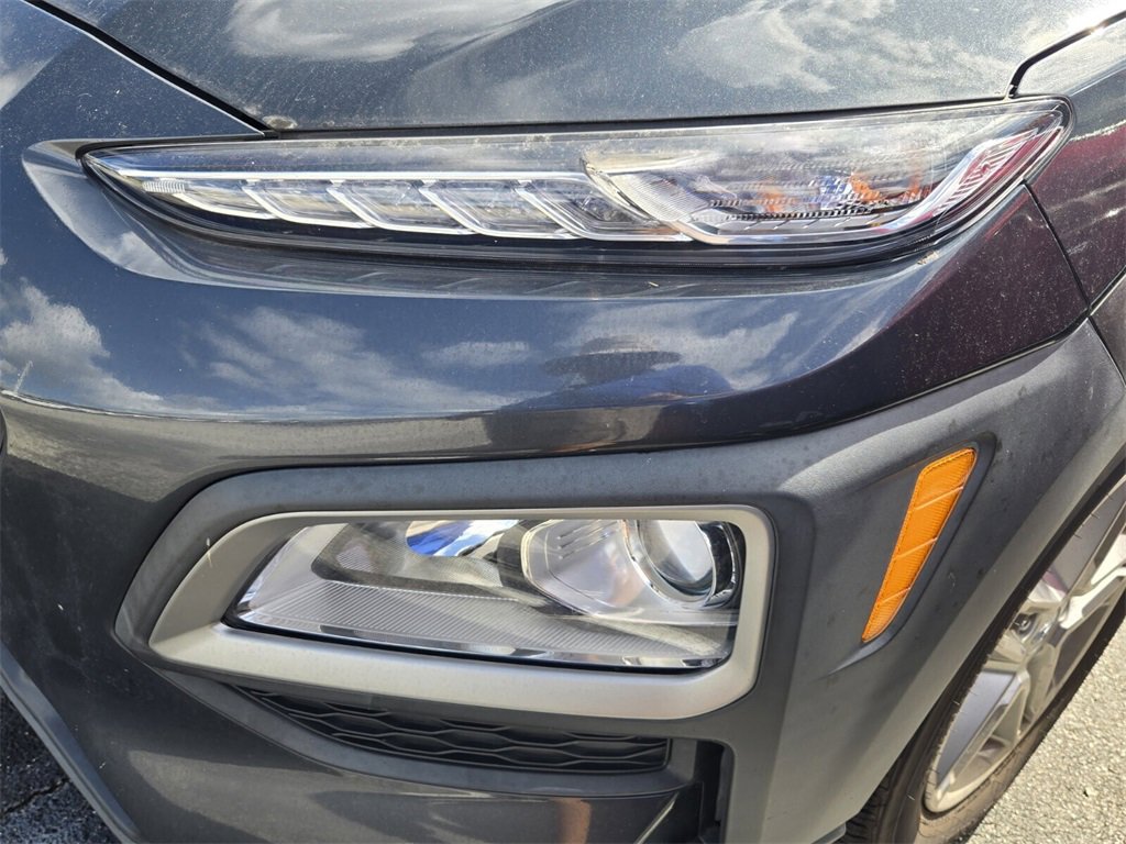 Used 2021 Hyundai Kona SE w/ Cargo Package image 11