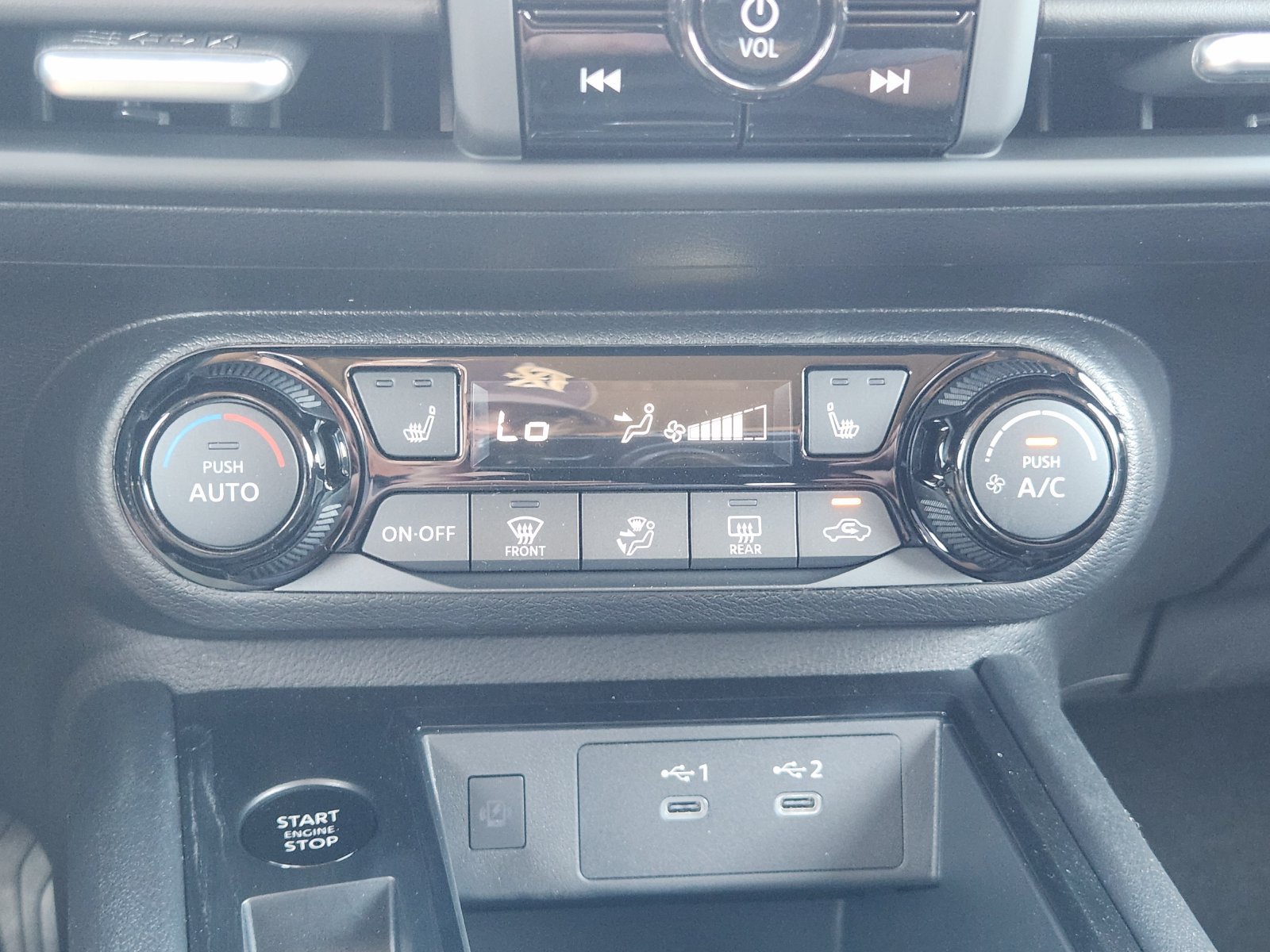 New 2027 Nissan Kicks SV FWD image 18