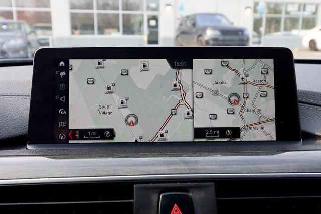 Used 2018 BMW 330i xDrive Sedan w/ Convenience Package image 9