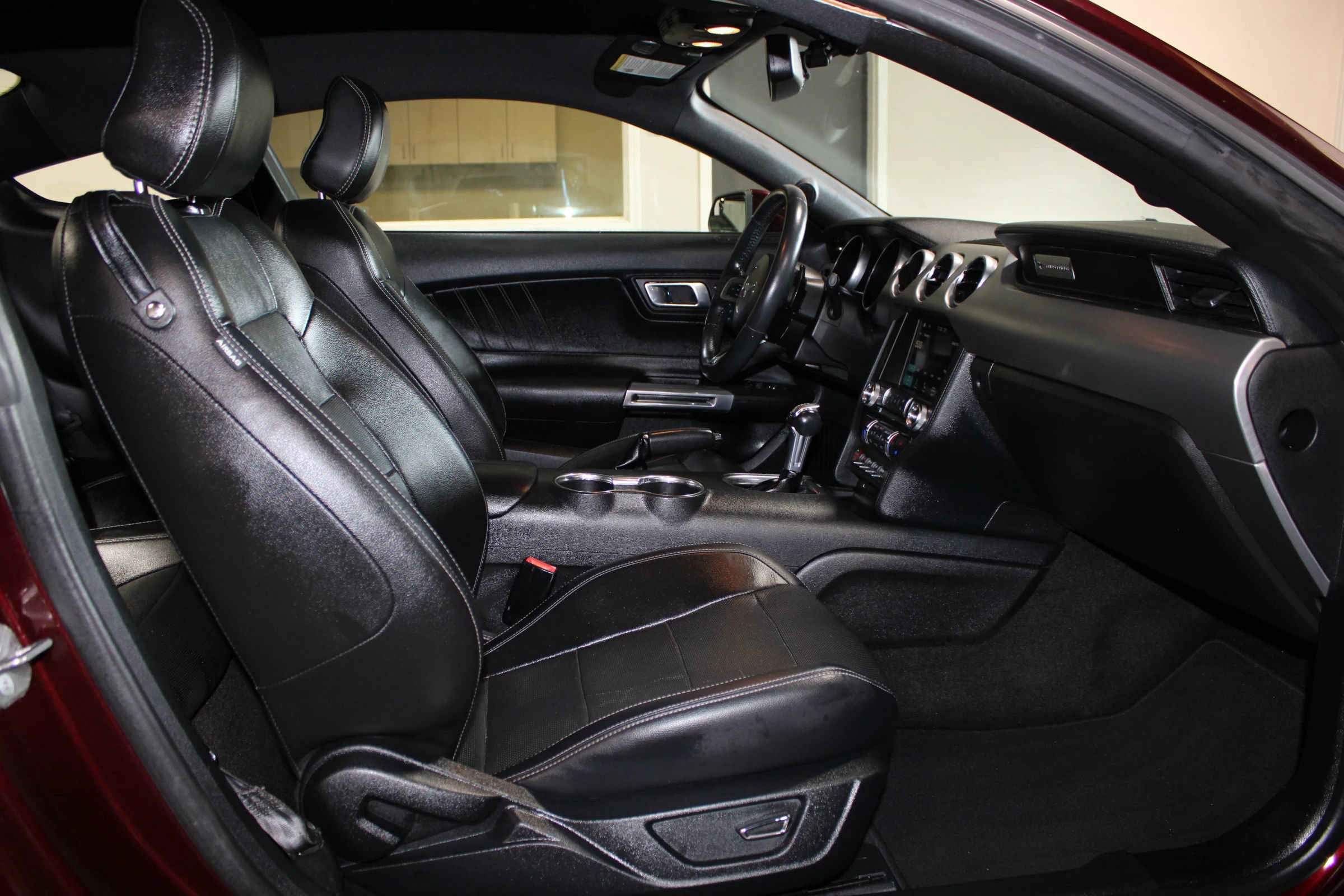 Used 2018 Ford Mustang Premium w/ Enhanced Security Package RWD image 25