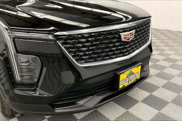 Used 2024 Cadillac XT4 Luxury image 32