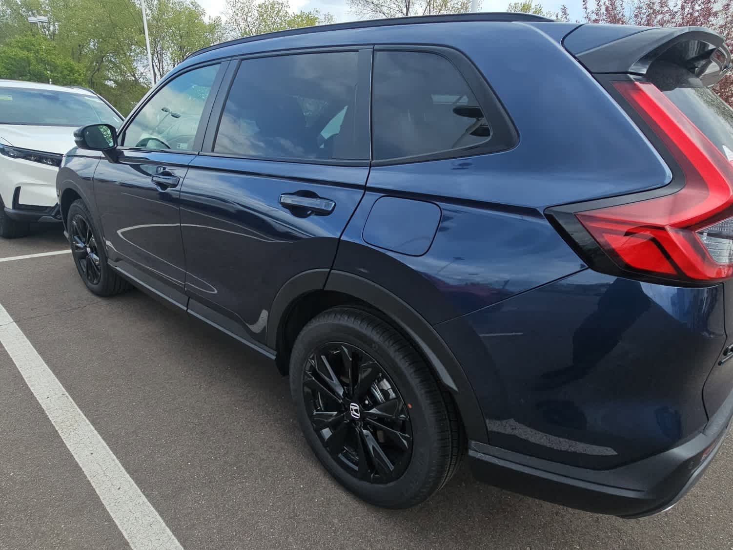 Used 2026 Honda CR-V Sport Touring image 4