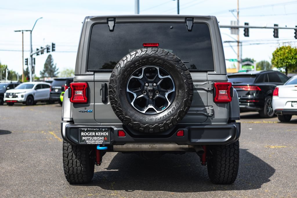 Used 2023 Jeep Wrangler Unlimited Rubicon 4xe w/ Cold Weather Group AWD/4WD image 8