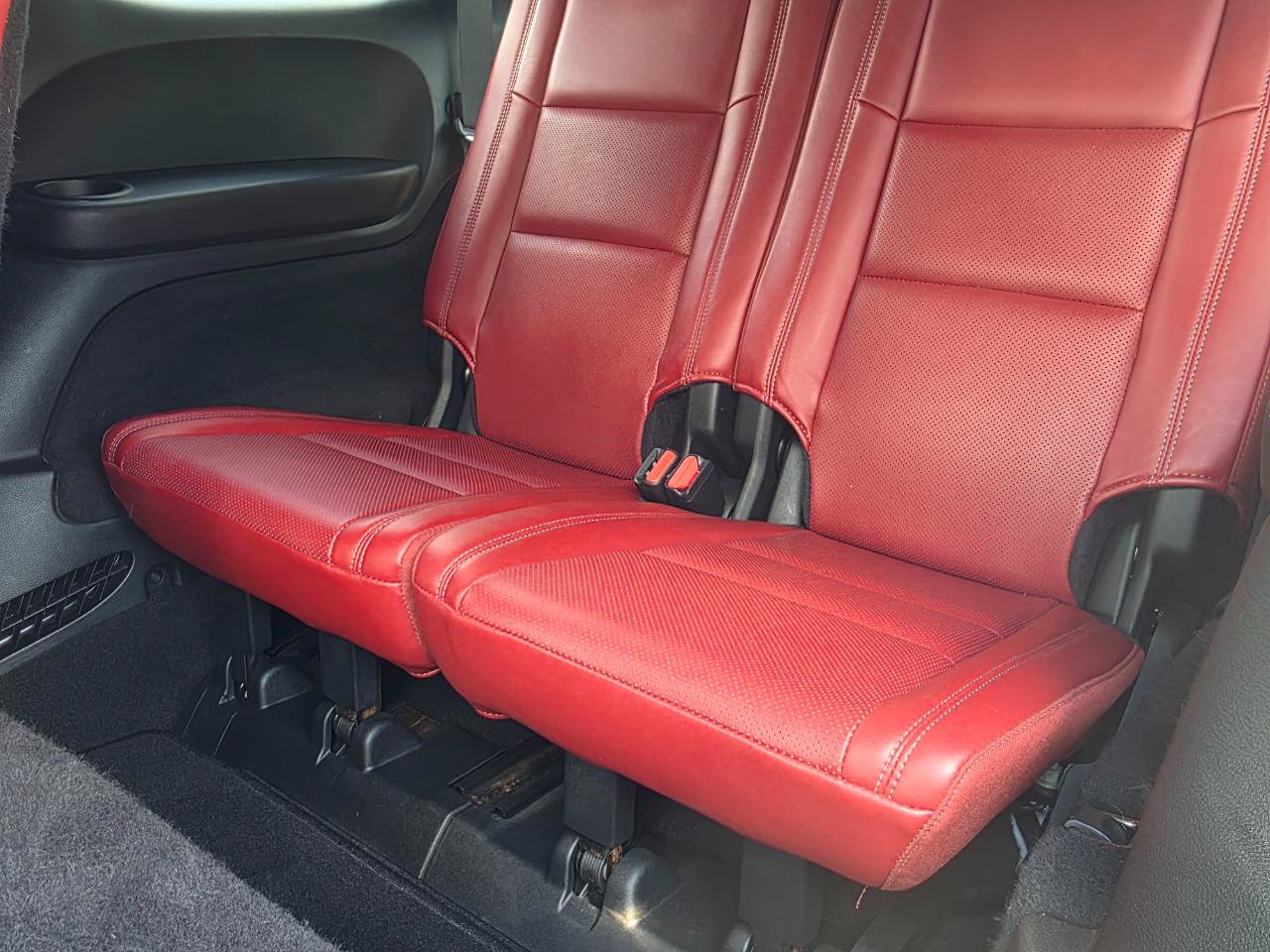 Used 2020 Dodge Durango R/T w/ Blacktop Package AWD/4WD image 17