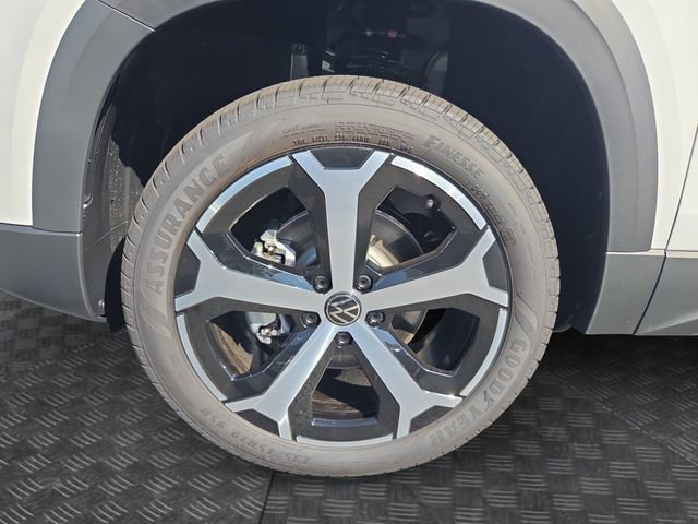 New 2025 Volkswagen Taos SEL AWD/4WD image 12